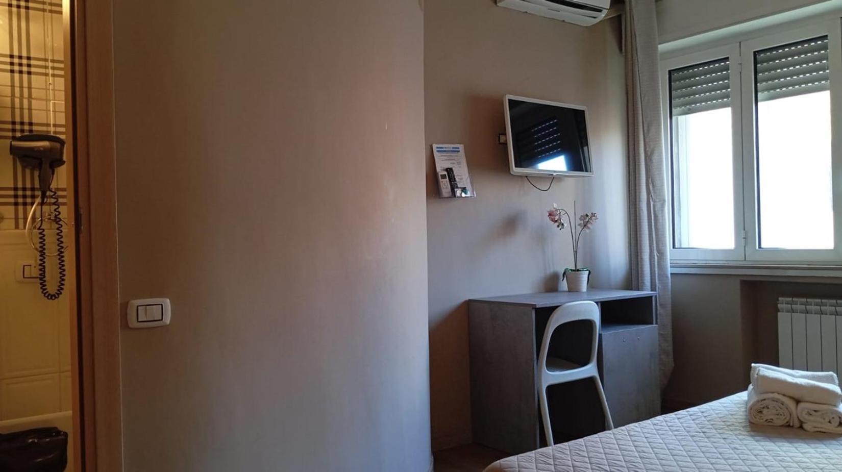 Cconforthotels R&B Cavour Bari Room photo